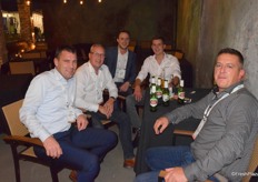 Barry Mulder van Cool Control, Leo van der Ven van Koppert Machines, Sander Bruins Slot van FreshPlaza, Niels Klapwijk van NatureFresh Farms en Paul Koppert van Koppert Machines